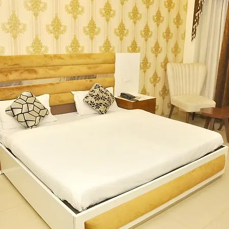 Silky Resorts-2